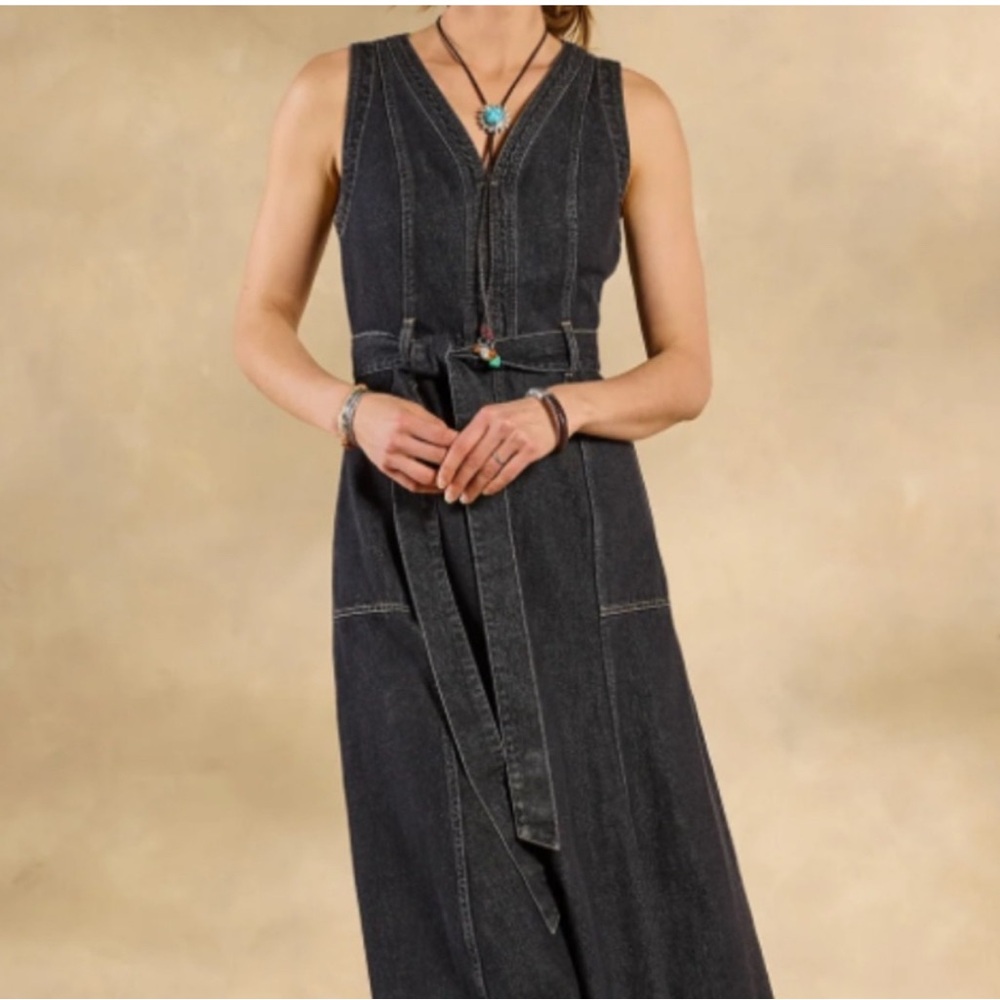 Sundance Sleeveless Dark Denim Midi Dress with Belt - Picture 2 of 3